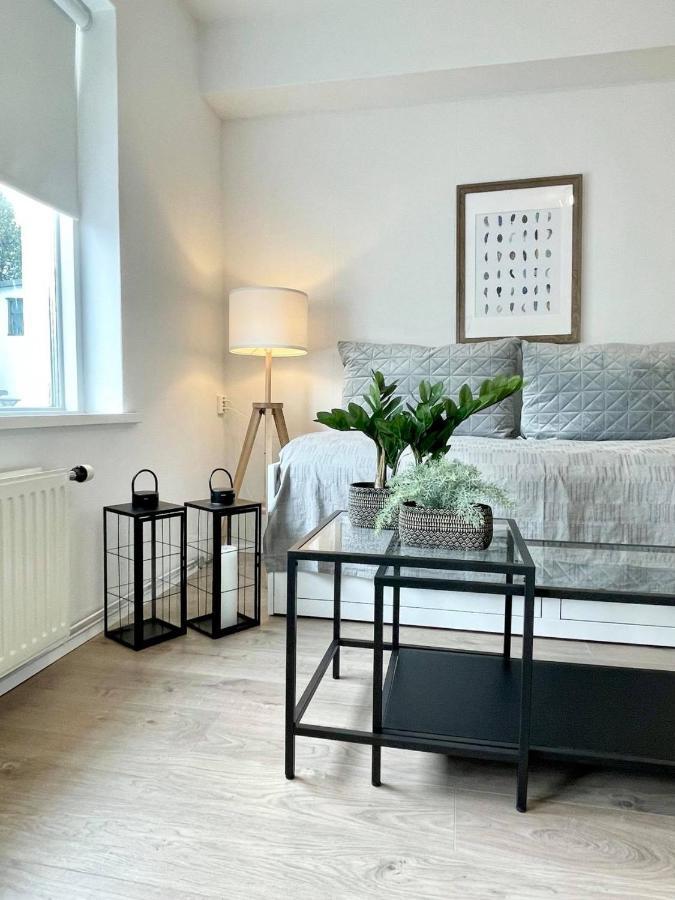 Day Dream Townhall Square Apartments Ακουρέιρι Εξωτερικό φωτογραφία