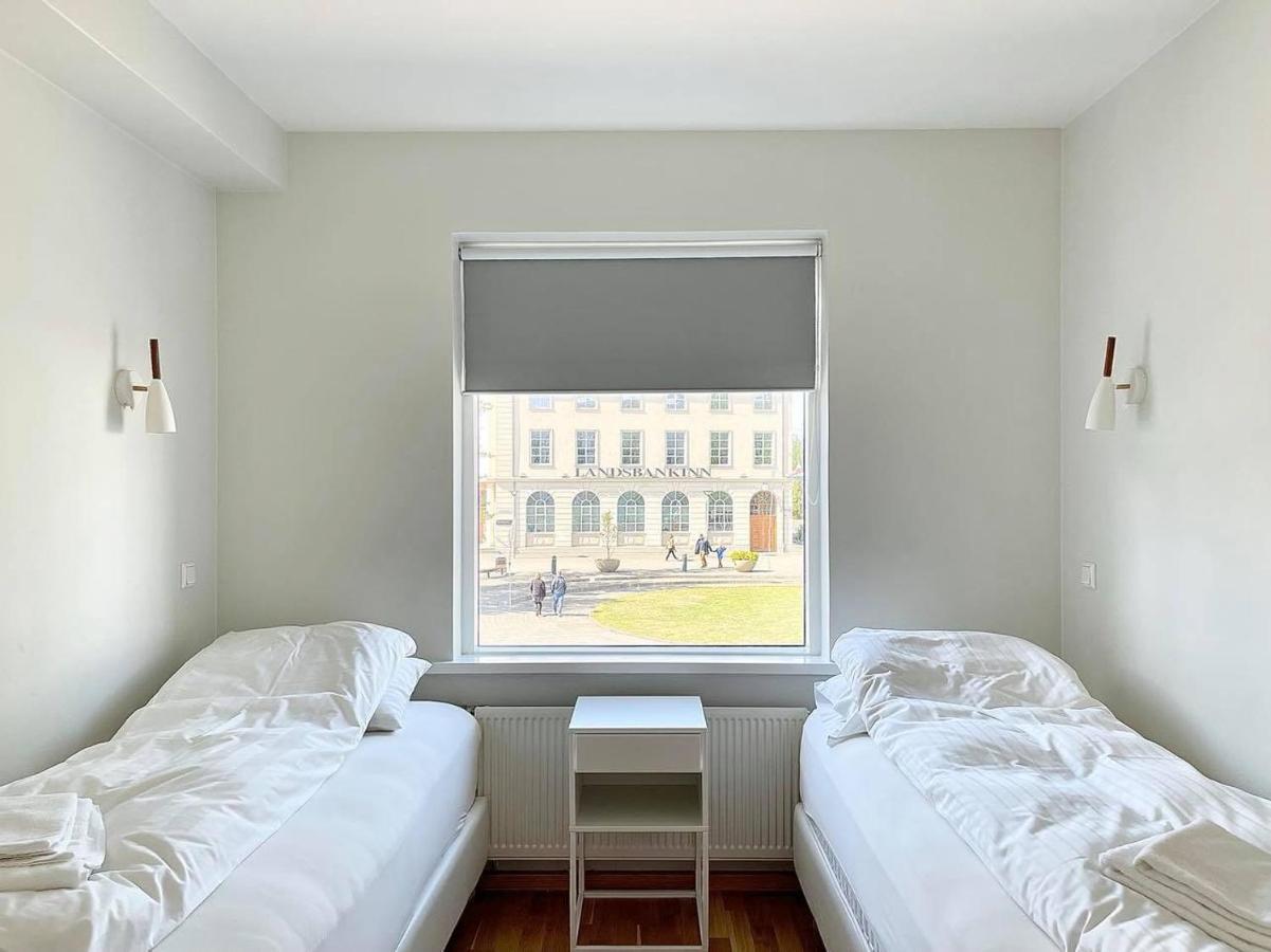 Day Dream Townhall Square Apartments Ακουρέιρι Εξωτερικό φωτογραφία