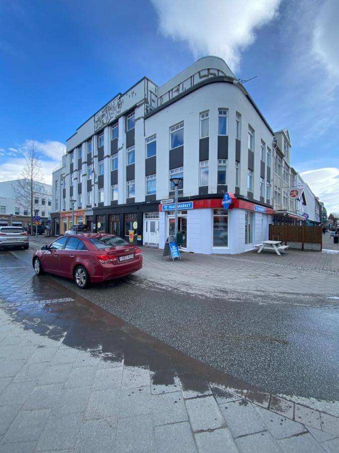 Day Dream Townhall Square Apartments Ακουρέιρι Εξωτερικό φωτογραφία